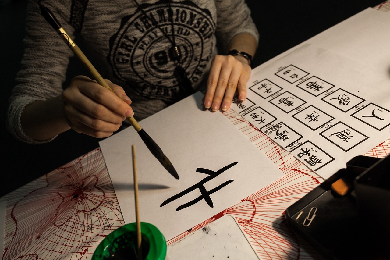 姓宛的代妈借卵生的男孩名字大全（姓宛的代妈借卵生的男孩名字大全四个字）
